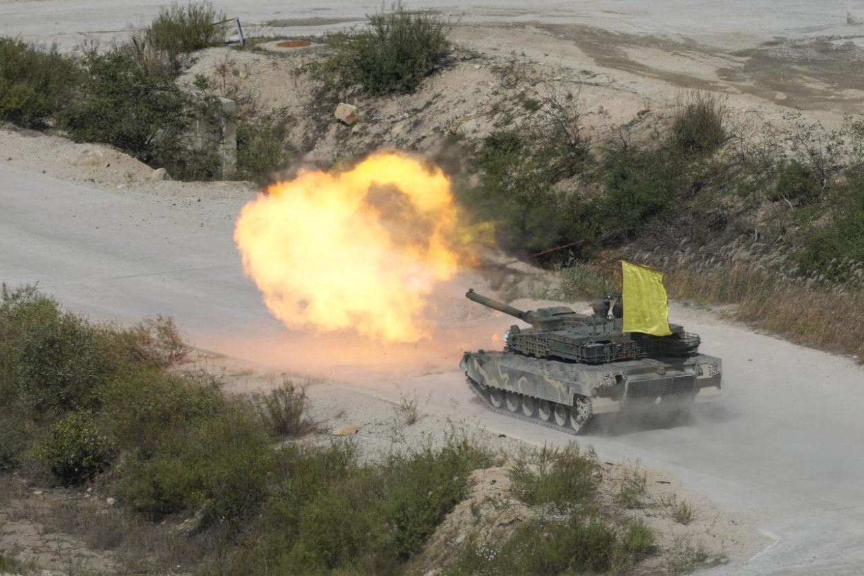 Poľsko bude mať v roku 2030 viac tankov ako ich teraz dohromady majú Nemecko, Francúzsko, Taliansko a Veľká Británia