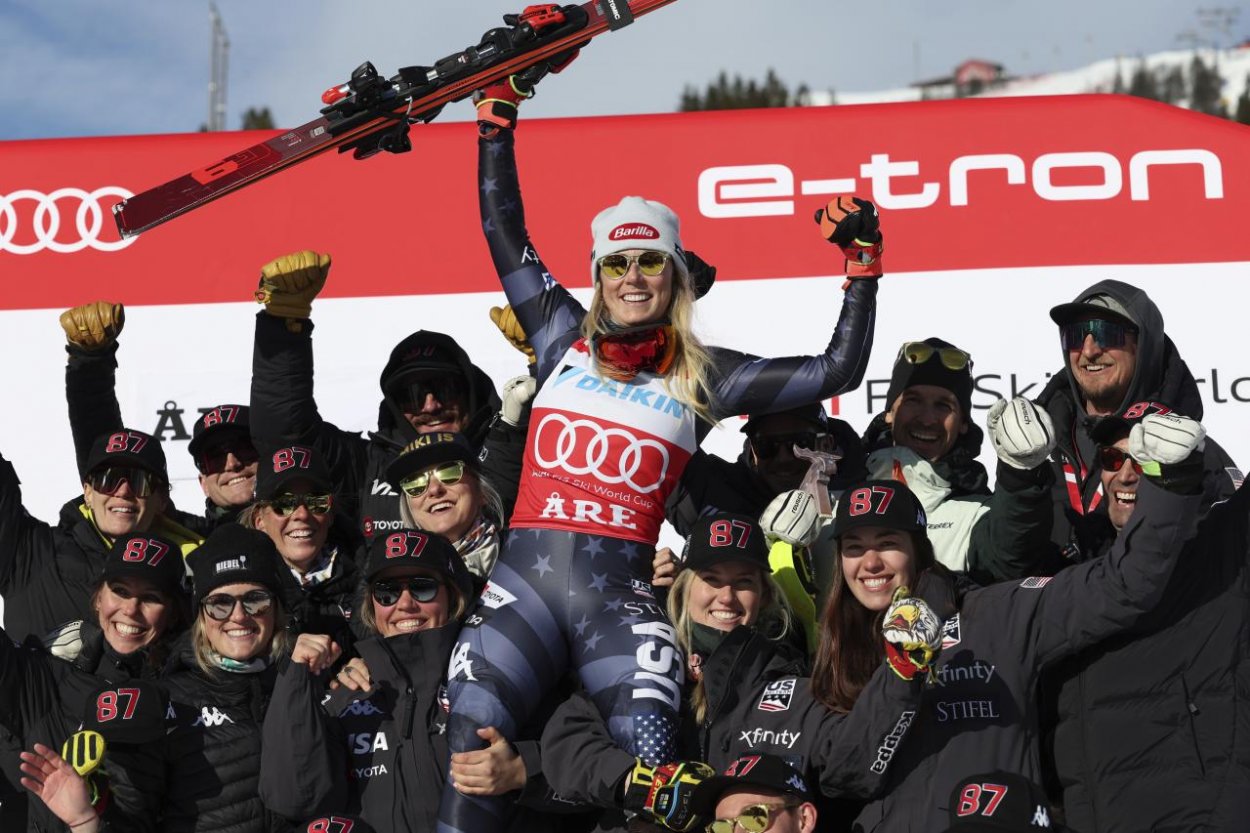 Slalom v Aare pre Shiffrinovú, v počte triumfov prekonala legendárneho Stenmarka