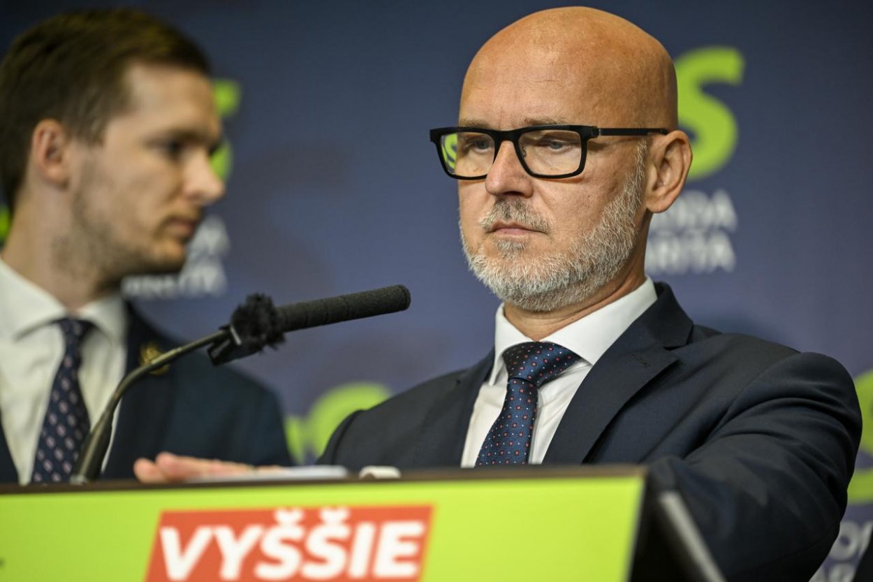 Gröhling: Najväčším príživníkom v štáte je Robert Fico