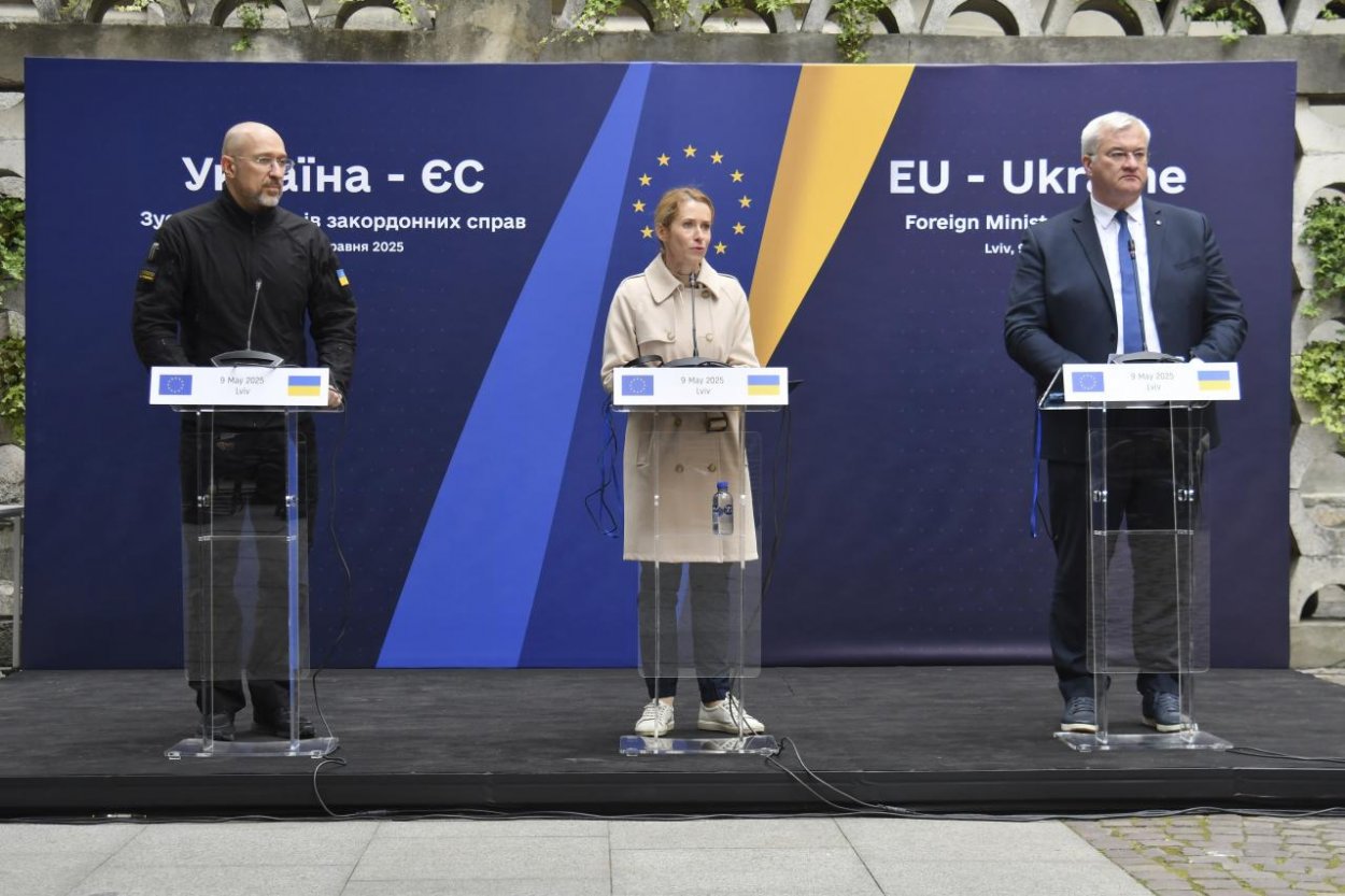 Ukrajina a jej spojenci navrhujú 30-dňové prímerie od pondelka 12. mája