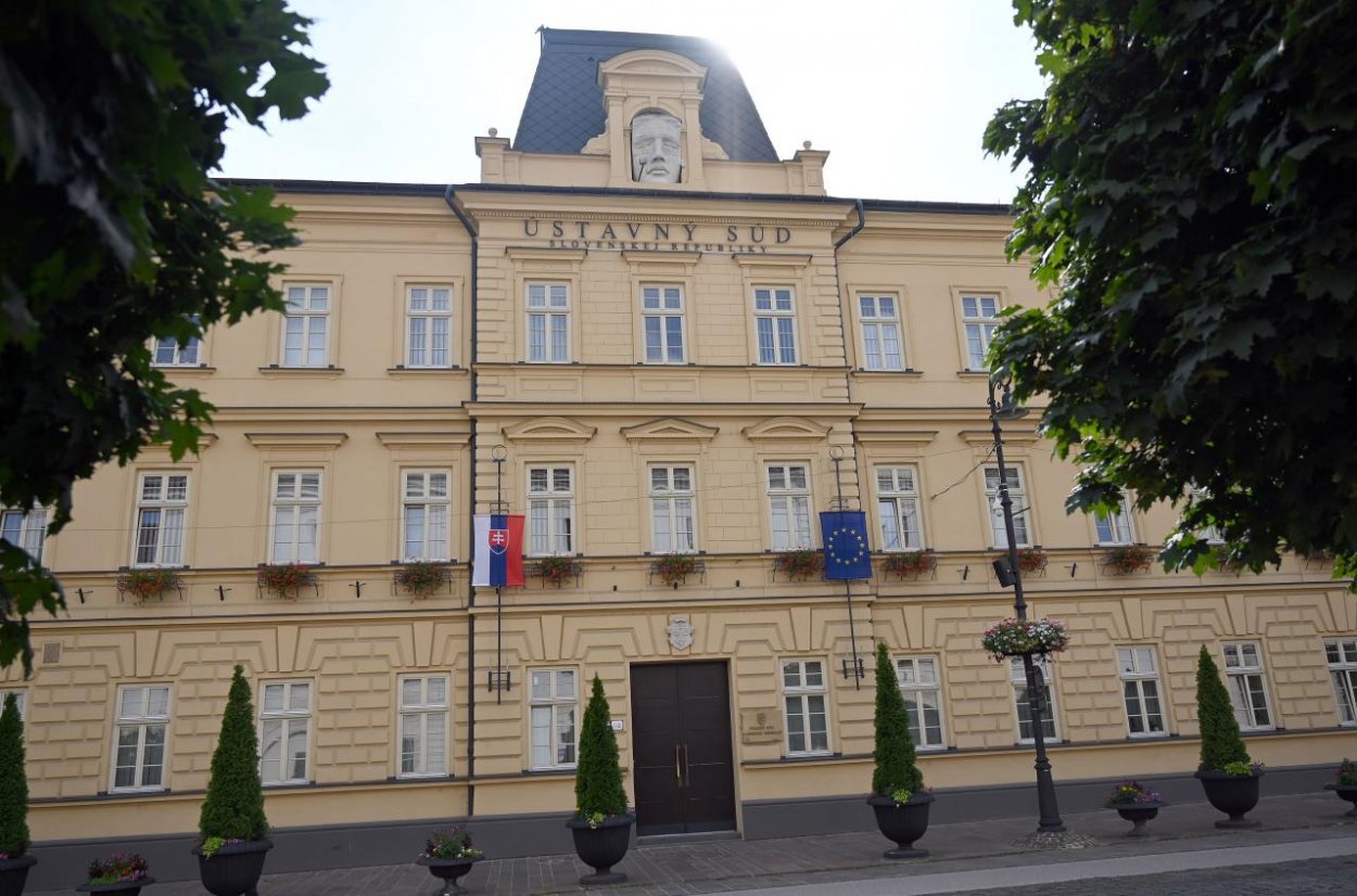 Ústavný súd: Časť zákona o zodpovednosti za škodu z výkonu verejnej moci je protiústavná