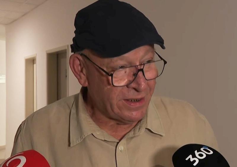 Predseda Rady Fondu na podporu umenia Oľha utekal pred novinármi