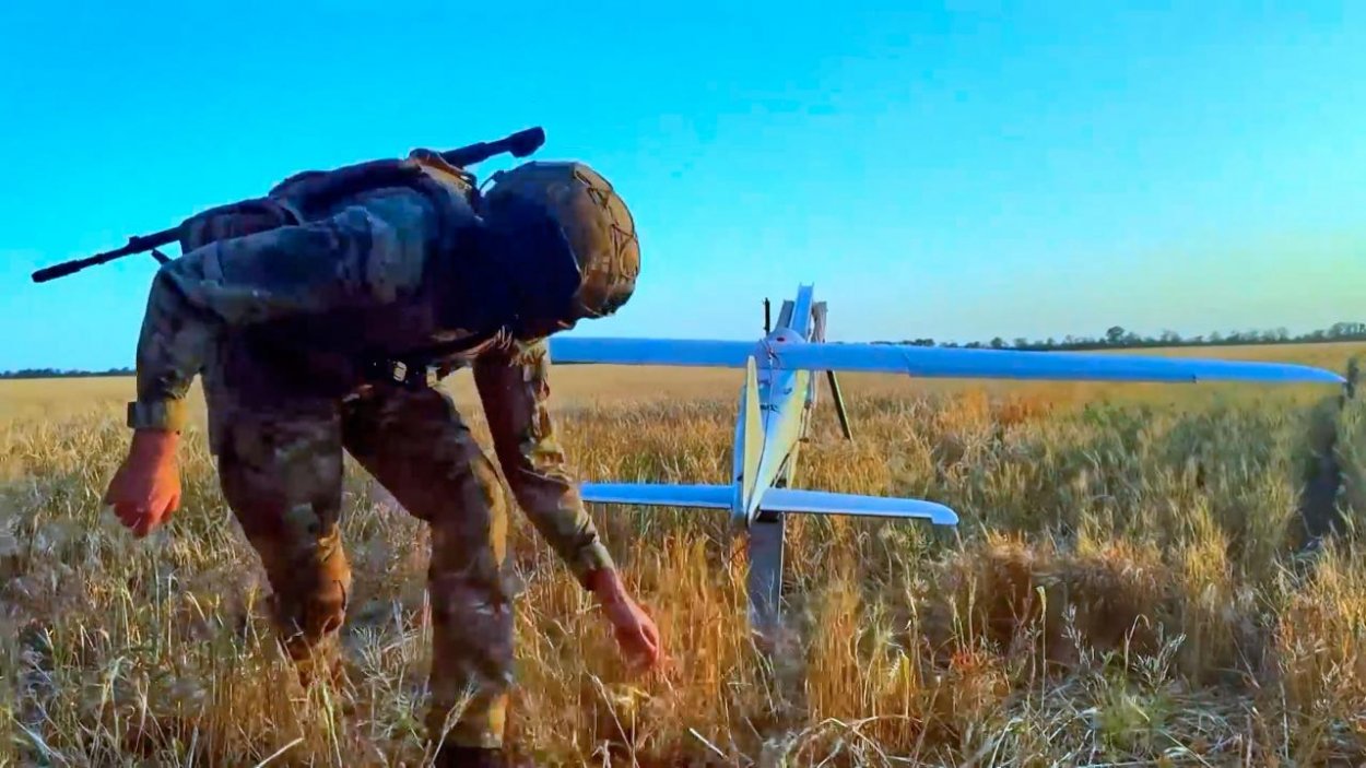 Do vzdušného priestoru Lotyšska prenikol dron; stíhačky NATO ho zneškodnili