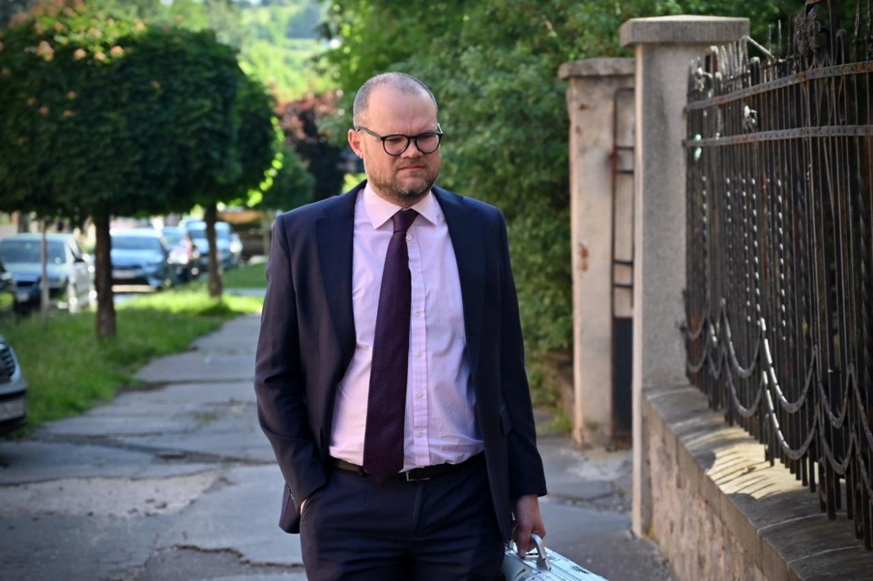 Čurillovcom v kauze Kajúcnik rozšírili obvinenie, podľa advokáta však skutok existuje len v predstavách policajnej inšpekcie
