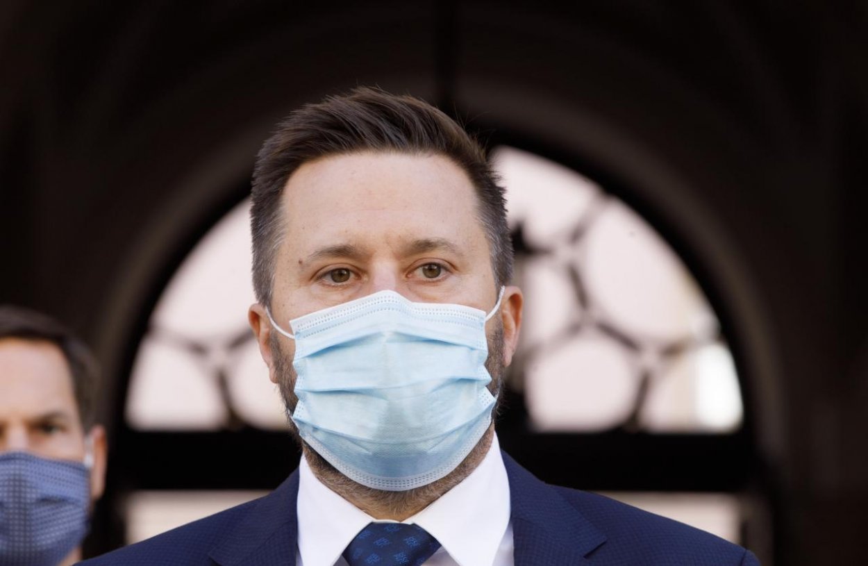 Primátor Matúš Vallo: V Bratislave je COVID-19 značne rozšírený