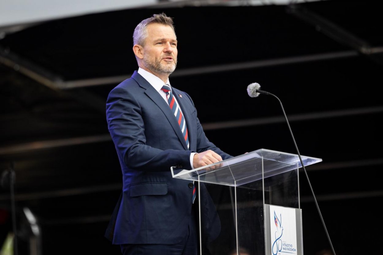 EÚ nemôže v otázke rozširovania iba sľubovať, odkázal Pellegrini z Čiernej Hory