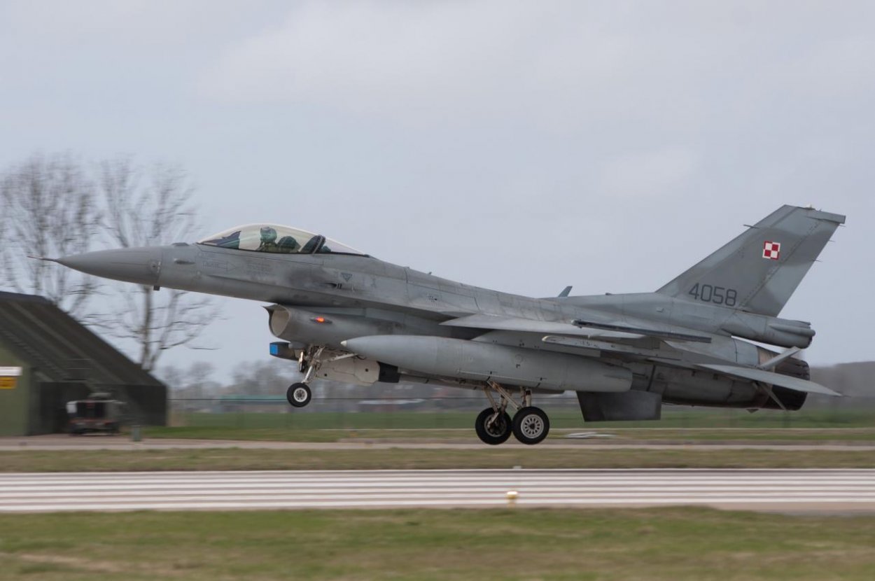 Ukrajina ONLINE: Po ruských útokoch na Ukrajinu bolo nad poľským územím aktivované letectvo