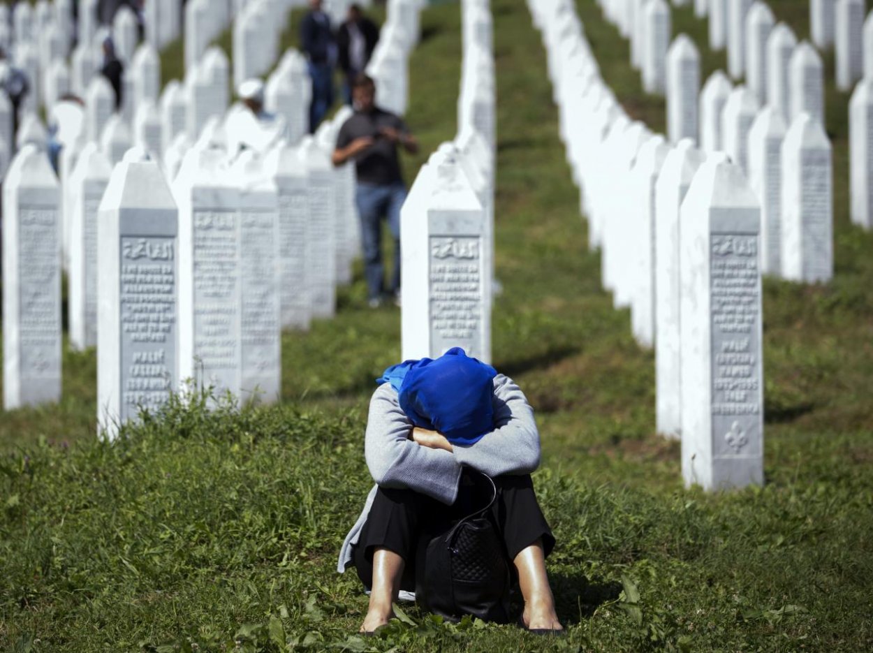 Holanďania priznali zodpovednosť za masakre v Srebrenici