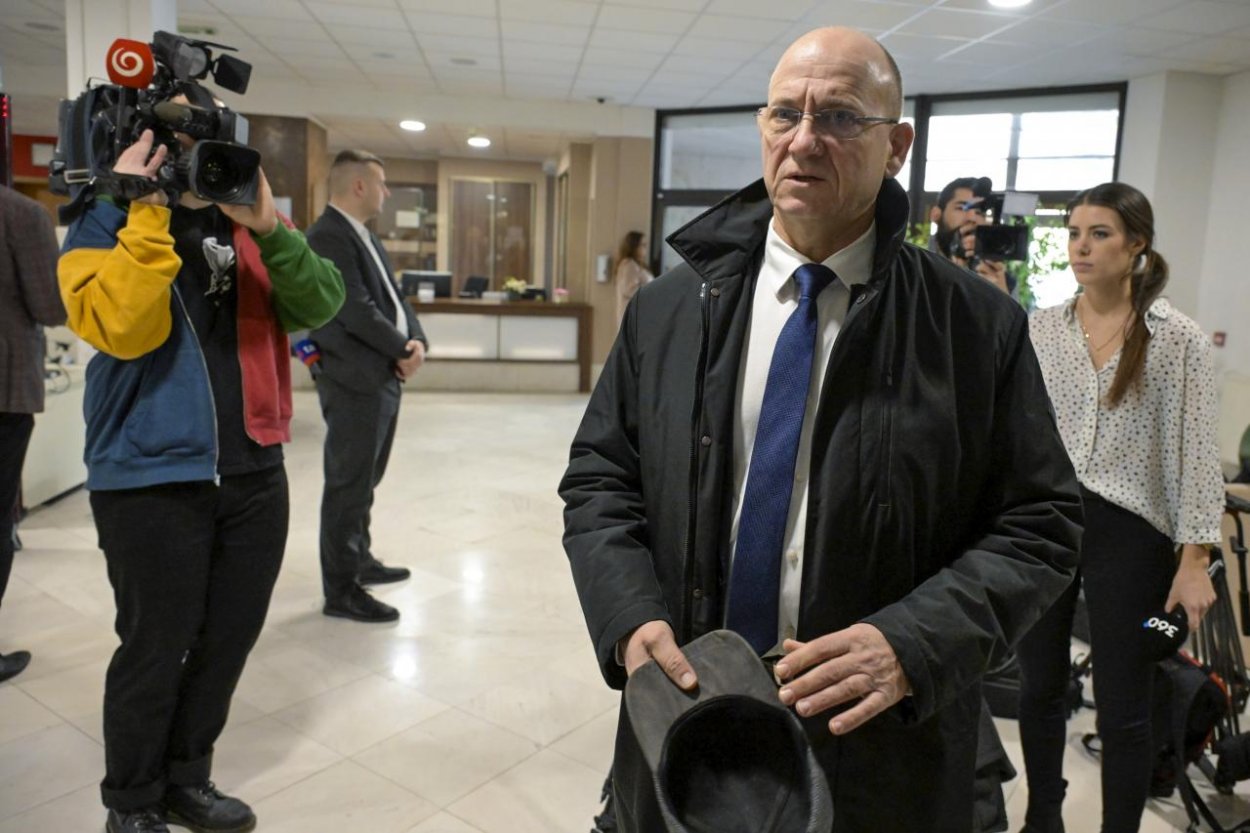 Vláda namiesto riešenia kriminality obviňuje opozíciu a bagatelizuje problém, uviedol Spišiak