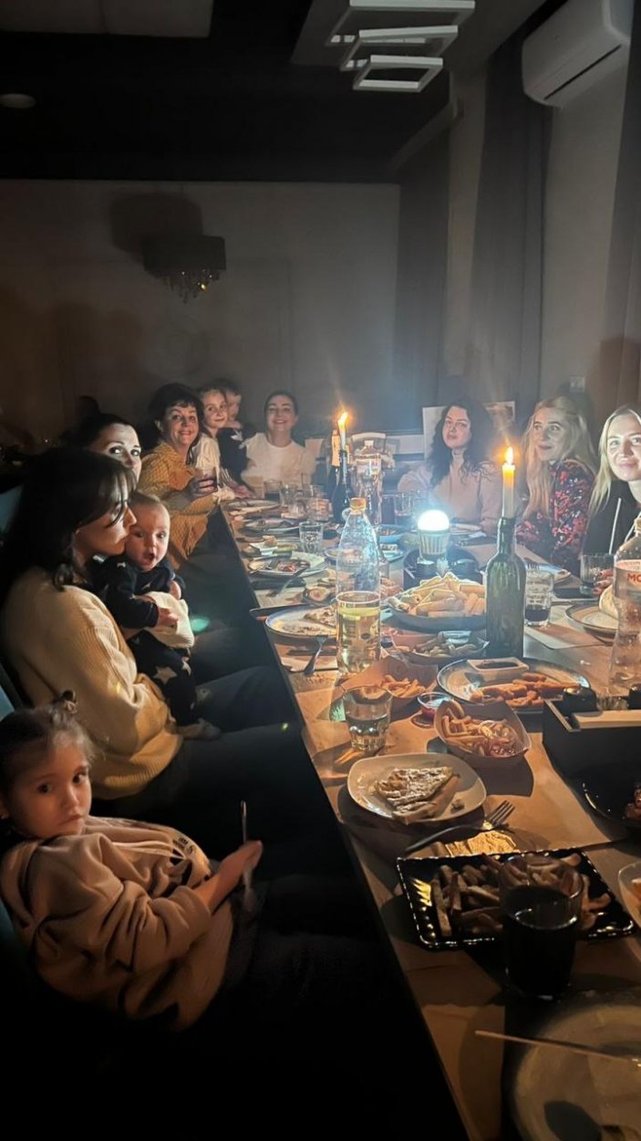 Adventný pozdrav z Ukrajiny: Vždy, keď vypadne elektrina, zavládne v našom dome rozprávková atmosféra