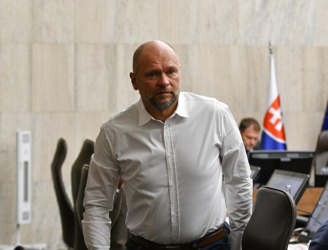 Sulík nepozná svojho nástupcu, ministri SaS podajú demisiu