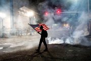 Korona, nepokoje a Biden vs. Trump. Rozpojené štáty americké