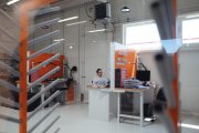 Bývalý spravodajský dôstojník pre .týždeň: Čo odhalil zmarený útok na slovenskú fabriku?