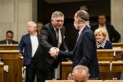 Štefan Hríb: Hlasovanie o Robertovi Ficovi