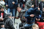 Téma .týždňa: Prečo vulgárni fanúšikovia vyprázdňujú naše štadióny?