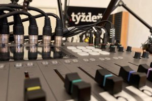 Týždeň s .týždňom: Prečo vláde nezáleží na bezpečnosti 5 miliónov ľudí? Majú pokračovať protesty? Je Amerika už len kupecká?