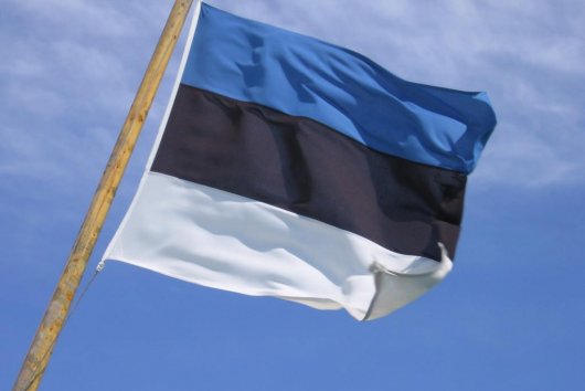 Estónska koaličná vláda stratila parlamentnú väčšinu