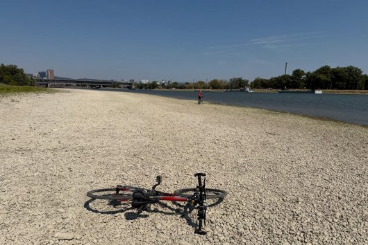Malá reportáž s bicyklom na dne Dunaja