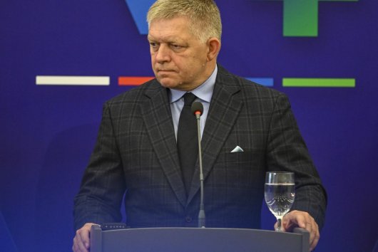 Zsolt Simon: Ficovi treba pripomínať, že má už iba „svietiť a kúriť“