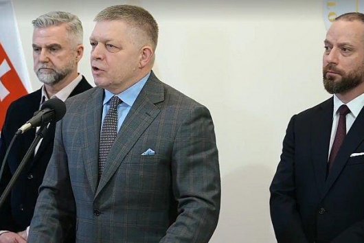 Tlačovky Roberta Fica sú len prípravou na niečo oveľa horšie 