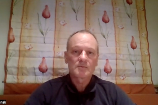 Dáta bez pátosu: Ficov biely kôň dobehol do cieľa