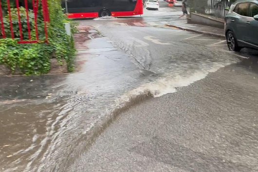 Bratislavou sa prehnala silná supercela, sprevádzaná prívalovým dažďom
