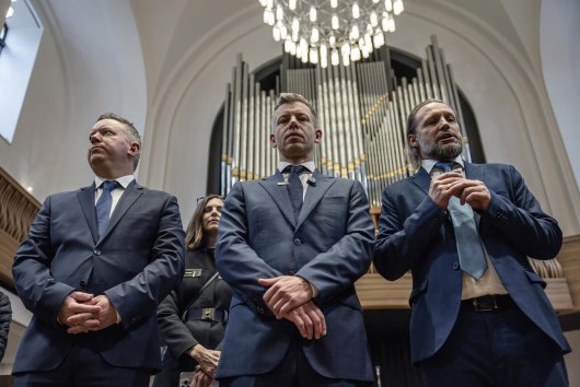 Maďarsko po novom: Putá, putá, mreže, mreže. Ako ide trestanie korupcie novej maďarskej vláde