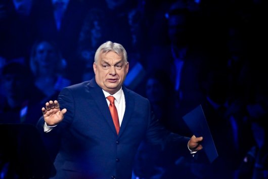 Lajos Bokros: Ak Orbán vezme Maďarom voľby, hrozí občianska vojna