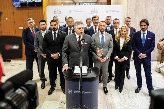 .týždeň vyhlásil za domácu antiosobnosť roka 2025 podriadených predsedu vlády