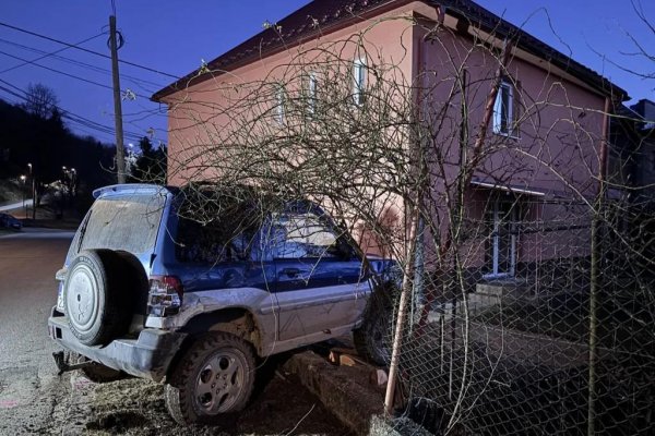 Primátor Revúcej na aute nabúral do plota rodinného domu, nafúkal 1,31 promile