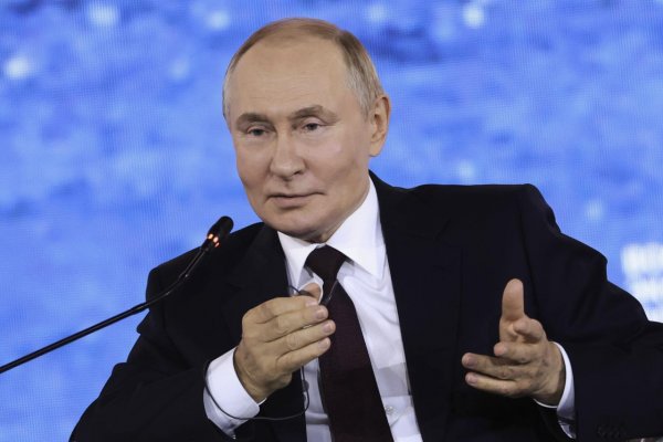 Putin: Západné jednotky na Ukrajine by sa stali legitímnym cieľom ruskej armády