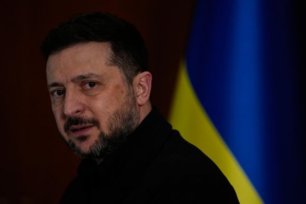 Zelenskyj pricestoval do Damasku, s novým lídrom Ahmadom Šarom bude rokovať aj o zbraniach