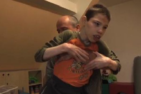 Kotleba, podpíš to!