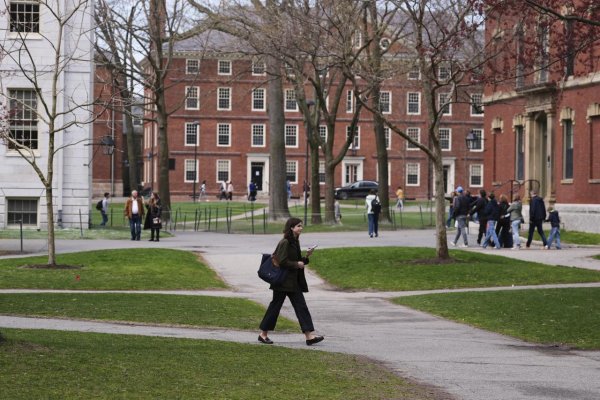 Hongkong otvára univerzity pre zahraničných študentov, ktorých „vyháňajú“ z USA