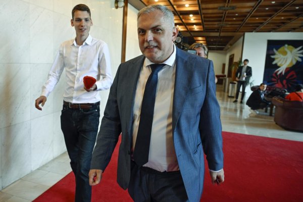Poslanec Michelko a policajt Čurilla sa dohodli na zmieri, politik mu zaplatí 10-tisíc eur