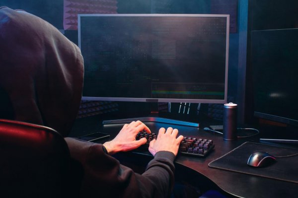Berlín čelí masívnemu kybernetickému útoku, hackeri žiadajú výkupné v bitcoinoch