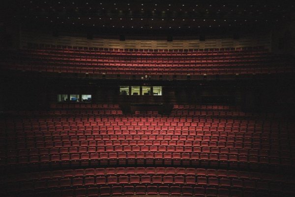 Vláda uvoľnila podmienky pre hromadné podujatia, budú rozdelené na tri kategórie