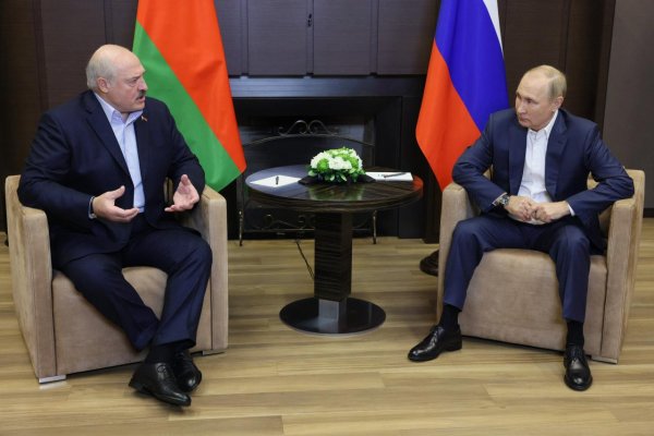 Putin núti Lukašenka, aby sa otvorene zapojil do vojny, tvrdí ukrajinská rozviedka