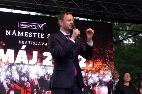 Premiér Heger: Postavili sme sa na správnu stranu dejín