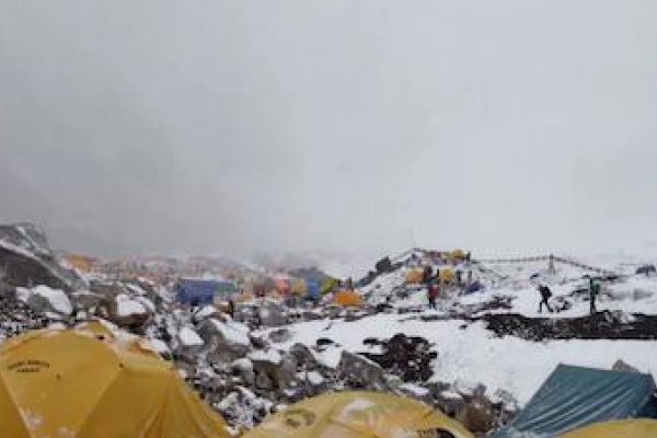 Lavína, ktorá zabíjala pod Everestom