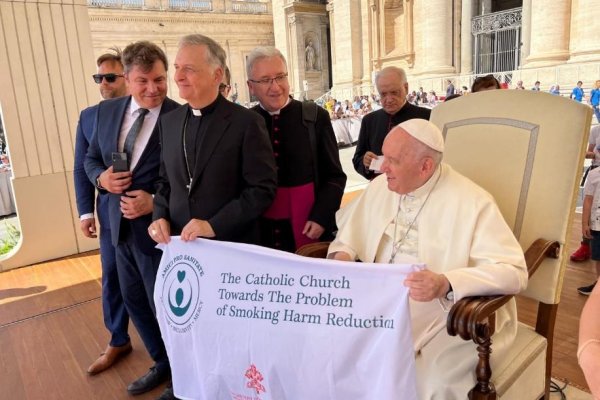 Nové riešenia starých smrtiacich návykov. Katolícka cirkev na tému znižovania zdravotného rizika v dôsledku fajčenia