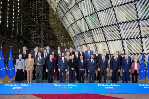 Rozširovanie bloku je investíciou do mieru, bezpečnosti a prosperity, zhodli sa európski lídri