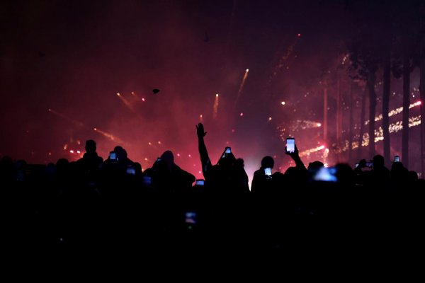 Protesty v niekoľkých európskych krajinách sprevádzali nepokoje a zásahy polície