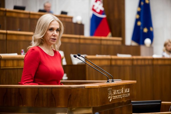 Saková: Snažíme sa hľadať riešenia, aby sme plyn nakupovali čo najlacnejšie