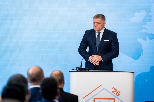 Fico nevylučuje zrušenie hlasovania poštou zo zahraničia vo voľbách