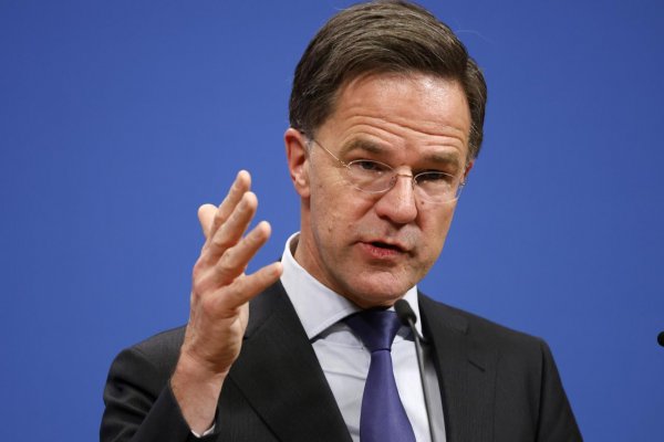 Rutte tvrdí, že Trumpove napätie v súvislosti s clami neoslabí NATO