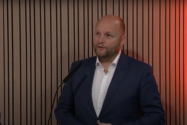 Naď u Závodského: Slovensko je bytostne závislé na EÚ a NATO. Ficova politika je klaňať sa v Číne a v Rusku