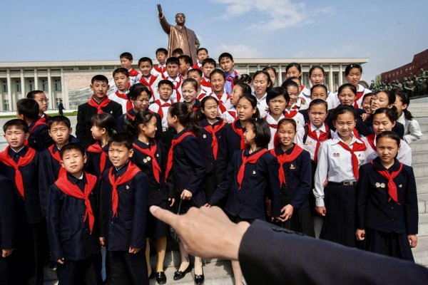 Šibíkove svedectvo zo zeme strachu je hitom. Výstava fotografií z KĽDR sa pre veľký záujem predlžuje