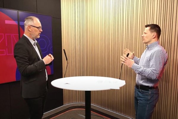 Analytik Ďurana u Braňa Závodského: Clá sú zlo, ale my s Amerikou nevyjednáme nič. Slovensku pomôže zrušenie transakčnej dane