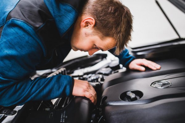 Kúpa auta od súkromnej osoby je veľkým rizikom, obráťte sa radšej na autobazár